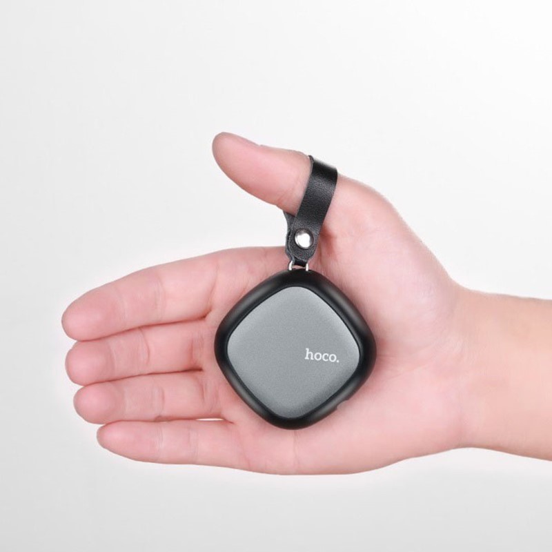 u33-retractable-lightning-charging-cable-hand cable